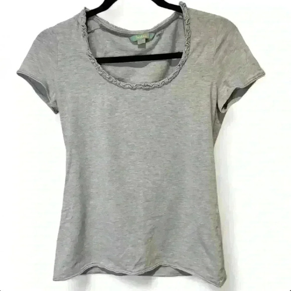 Boden Women’s size 6 Gray Scoop Neck Blouse Short Sleeve Ruffle Trim - Picture 1 of 7